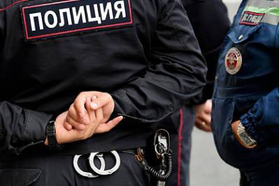 Полковник российской полиции с оперативниками промышляли незаконными обысками - lenta.ru - Россия - Ставрополье