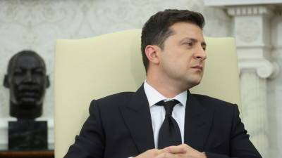 Владимир Зеленский - Джо Байден - Зеленский рассчитывает обсудить с Байденом возможную роль США в урегулировании в Донбассе - russian.rt.com - Москва - США - Украина - Киев - Вашингтон