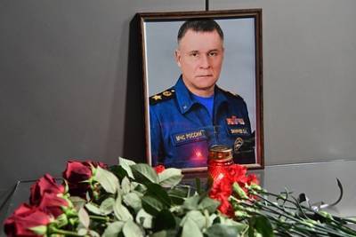 Владимир Путин - Дмитрий Песков - Евгений Зиничев - Маргарита Симоньян - Похороны погибшего главы МЧС Зиничева пройдут в закрытом режиме - lenta.ru - Москва - Россия - Красноярский край - Санкт-Петербург - Норильск