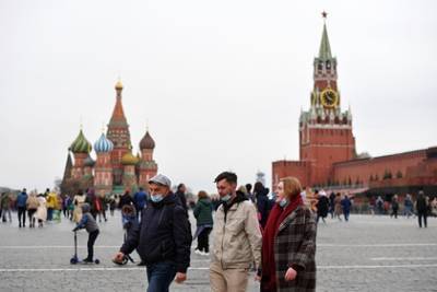 Названы самые популярные у россиян направления для осеннего отдыха - lenta.ru - Москва - Россия - Санкт-Петербург - Сочи - Армения - Краснодар - Узбекистан - Египет - Симферополь - Турция - Венгрия - Калининград - Минеральные Воды - Кипр