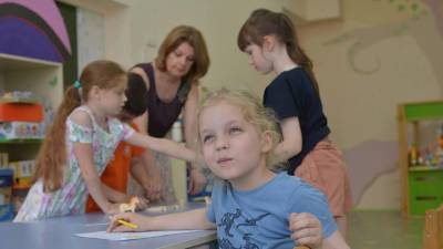 Новые электронные услуги помогут родителям в Москве - vm.ru - Москва