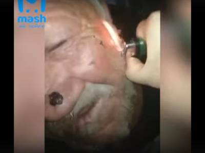 В Ленобласти издевавшаяся над бездомным девушка стала фигуранткой уголовного дела - rosbalt.ru - Россия - Ленинградская обл.