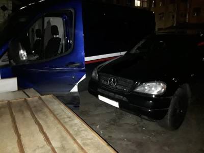 На Почтовой водитель получил травмы, пытаясь остановить поехавший автомобиль - 7info.ru - Рязань