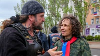 Александр Невский - «Ночные волки» высадили аллею «Русского Леса» на Саур-Могиле под Донецком - 5-tv.ru - Донбасс