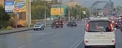 Новосибирец, не желая стоять в пробке, выехал на встречную полосу и сбил женщину - runews24.ru - Новосибирск