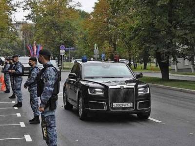 Евгений Зиничев - На церемонии прощания с Зиничевым впервые используют катафалк Aurus «Лафет» - rosbalt.ru - Москва - Норильск