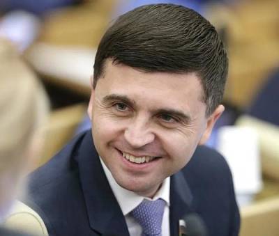 Владимир Зеленский - Руслан Бальбек - Депутат Бальбек заявил, что украинское руководство «то ждет вторжения России, то уже воюет с ней» - argumenti.ru - Россия - Украина - Киев