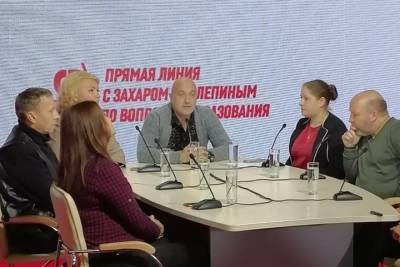 Сергей Миронов - Захар Прилепин - Иван Охлобыстин - Захар Прилепин и Иван Охлобыстин провели Всероссийское родительское собрание - nn.mk.ru - Россия - Нижний Новгород