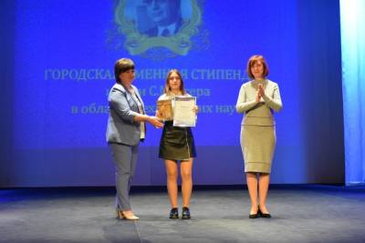 Тамбовских школьников и студентов отметили стипендиями и премиями - tambov.mk.ru - Тамбов