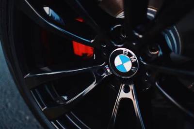 Раскрыты модели и стоимость BMW для завоевавших медали российских олимпийцев - lenta.ru - Токио