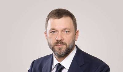 Дмитрий Саблин - Дмитрий Саблин: Благоустройство у ЗАГСа в Солнцево соответствует атмосфере праздника - vm.ru - Москва - Россия - Благоустройство