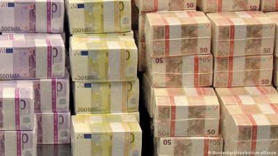 СМИ: Жители ФРГ выводят миллиарды евро в "налоговые оазисы" - obzor.lt - Германия - Лихтенштейн - Гернси