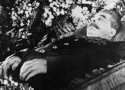 Иосиф Сталин - Вторые похороны Сталина: что пропало из гроба «вождя народов» - russian7.ru