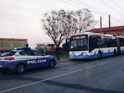 В итальянском Римини мужчина ранил ножом пятерых человек - unn.com.ua - Украина - Киев - Италия - Нападение