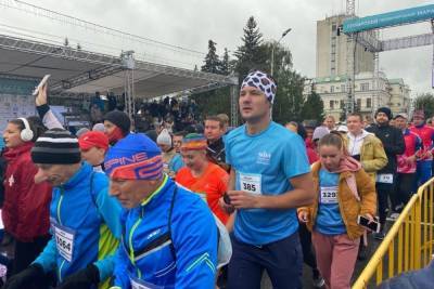 3 306 бегунов стартовали на всех дистанциях международного марафона в Омске - omsk.mk.ru - Россия - Омск