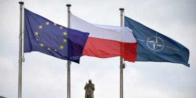 Польша пригрозила еврокомиссарам выходом страны из ЕС - ruposters.ru - Польша - Брюссель