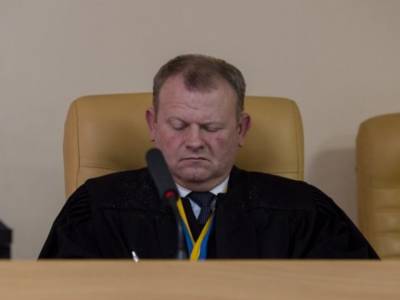 В Киевской области нашли мертвым судью Печерского райсуда. СМИ пишут, что он распивал алкоголь со знакомыми - gordonua.com - Украина - Киев - Киевская обл.