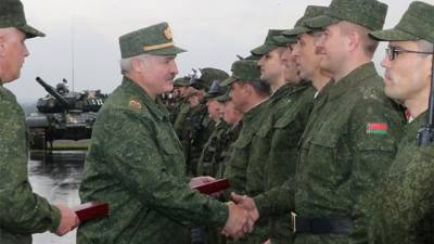 Владимир Путин - Александр Лукашенко - Беларусь купит оружия более чем на $1 млрд - hubs.ua - Россия - Украина - Белоруссия - Минск