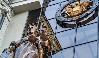 Верховный суд запретил блокировать алименты на счетах должников - newizv.ru