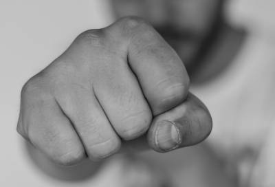 Мужчину госпитализировали после драки на Лиговском проспекте - online47.ru - Россия - Ленинградская обл. - Санкт-Петербург