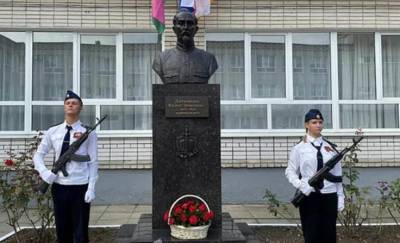 Феликс Дзержинский - В Краснодаре поставили памятник Феликсу Дзержинскому - govoritmoskva.ru - Россия - Крым - Краснодар - Симферополь