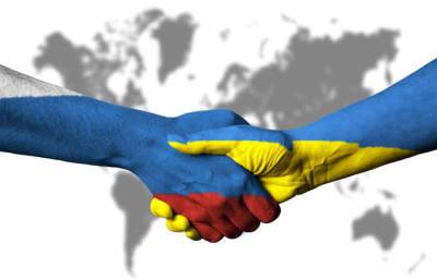 Дмитрий Песков - В России считают, что отношения между народами РФ и Украины остаются родственными - news-front.info - Россия - Украина