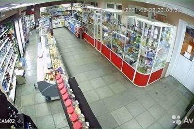 В Омске за 500 тысяч рублей выставлен на продажу продуктовый магазин с баром - omsk.mk.ru - Омск