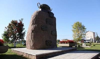 В Белоруссии установили памятник картошке - mirnov.ru - Украина - Белоруссия