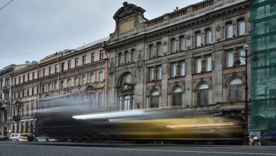 Смольный может потерять полмиллиарда рублей, прогнав арендатора с Невского - dp.ru - Санкт-Петербург