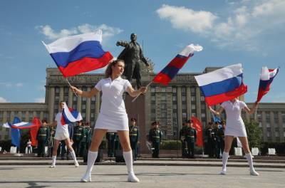 Россияне перечислили страны, где лучше жить - neva.today - Россия - США - Санкт-Петербург - Швейцария - Италия - Австралия - Германия - Швеция - Испания - Канада