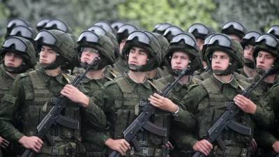 Владимир Путин - Путин поручил проиндексировать зарплаты силовиков и военных выше инфляции - russian.rt.com - Россия