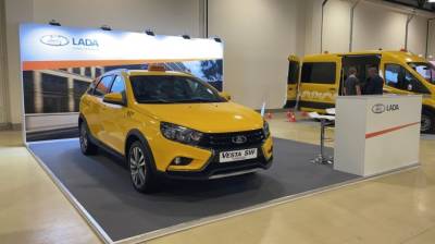 АВТОВАЗ представил LADA Vesta SW Cross для таксопарков - autostat.ru - Москва