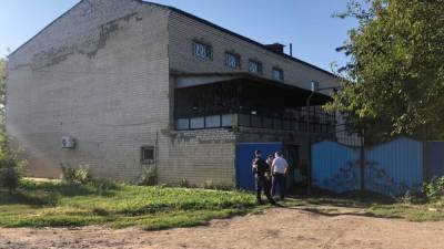 В Херсонской области мужчина забаррикадировался и угрожает взорвать собственный дом - agrimpasa.com - Херсонская обл.