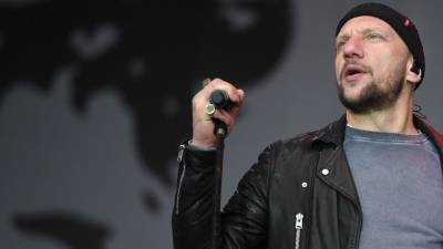 В сети появилось видео с места, где стреляли в лидера группы «25/17» - 5-tv.ru - Москва
