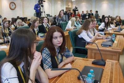 В пяти регионах РФ хотят ввести новый порядок оплаты труда для учителей - actualnews.org - Россия - Нижегородская обл. - Белгородская обл. - Ярославская обл. - Сахалинская обл. - республика Мордовия