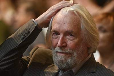 В МХТ имени Чехова рассказали о состоянии госпитализированного актера Любшина - lenta.ru - Россия
