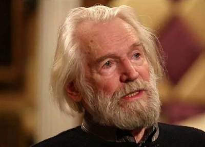 Артист Станислав Любшин упал на сцене и с серьезной травмой попал в больницу - province.ru