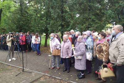 Владимир Воробьев - Память жертв нацизма и теракта в Беслане почтили в Пскове на митинге - mk-pskov.ru - Псков