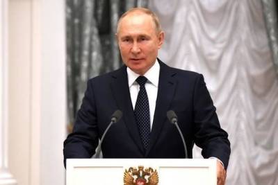 Владимир Путин - Путин не исключил своего ухода на карантин из-за коронавируса - versia.ru - Россия