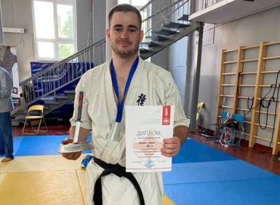 В Днепре пограничник выиграл чемпионат Украины по каратэ - lenta.ua - Украина