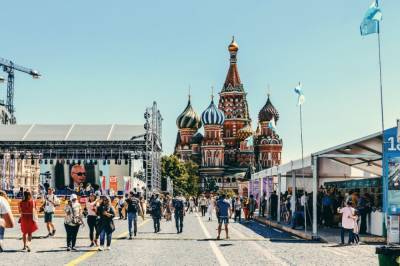 Учителя предпочитают Россию: составлен рейтинг лучших стран для жизни, по мнению граждан РФ – Учительская газета - ug.ru - Австрия - Россия - США - Япония - Бразилия - Черногория