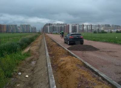 Жители Мурино обеспокоены шириной тротуара вдоль строящейся автомобильной дороги - neva.today - Санкт-Петербург - Мурино - Строительство