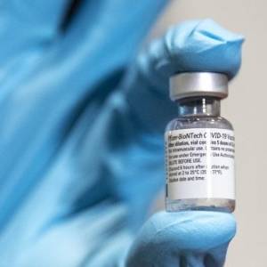 В Японии в вакцине Pfizer выявили посторонние вещества - reporter-ua.com - США - Япония