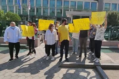 Ираклий Гарибашвили - В Грузии оппозиция запротестовала против слежки спецслужб за народом - lenta.ru - Грузия - Тбилиси