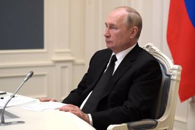 Владимир Путин - Александр Гинцбург - Гинцбург назвал сроки самоизоляции Путина - lenta.ru - Россия