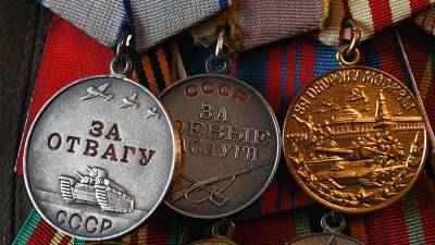 Сергей Собянин - Собянин увеличил размер матпомощи ветеранам к годовщине битвы под Москвой - iz.ru - Москва - Израиль