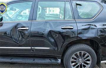 Lexus - В Островце мужчина разбил машины на парковке после проигрыша в казино - charter97.org - Белоруссия