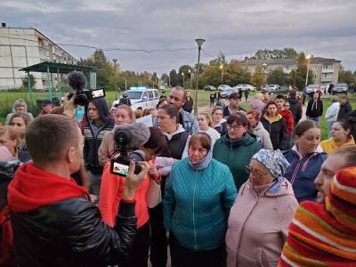 В Подмосковье прошел сход после убийства пожилой женщины, в котором подозревают мигрантов - znak.com - Московская обл.
