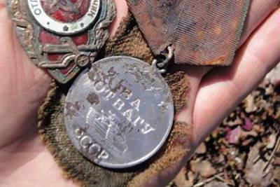 В России по найденной медали установили имя погибшего в 1945 году героя - lenta.ru - Россия