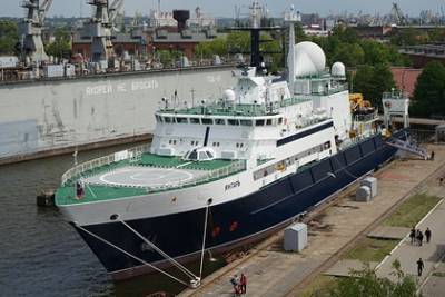 В Британии заметили российское «шпионское» судно - lenta.ru - Россия - США - Англия - Ирландия